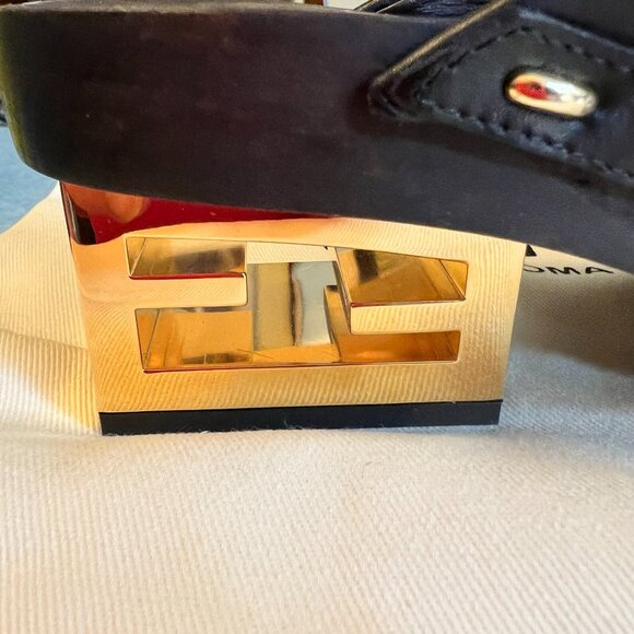 Gorgeous Fendi Black Leather Clog with Gold Studs & Hell - Picture 3 of 5